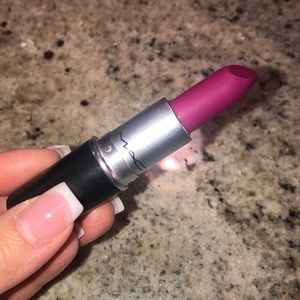 Mac flat out fabulous